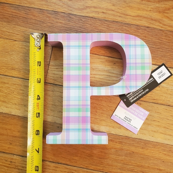 Letter P plaid wood tabletop decor NWT - Picture 2 of 7